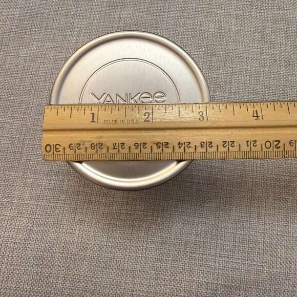 Yankee Candle Lakefront Lodge Scented Jar Blue Candle 3.4 oz with Metal Lid - Picture 7 of 8